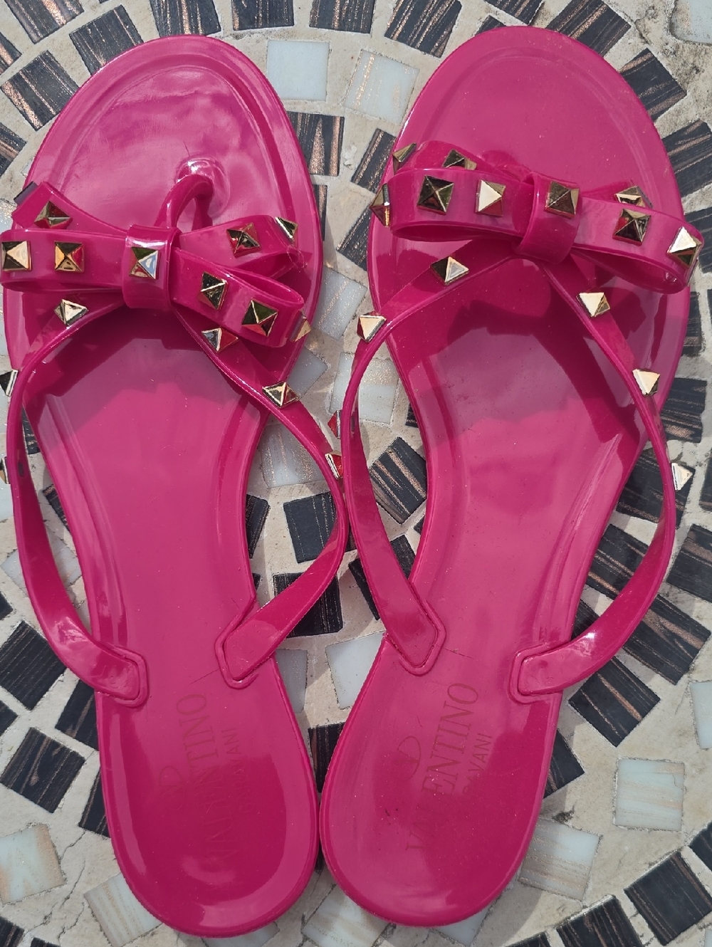Valentino Garavani Hot Pink Jelly Studded Bow Flip Sandals IT40 US 9